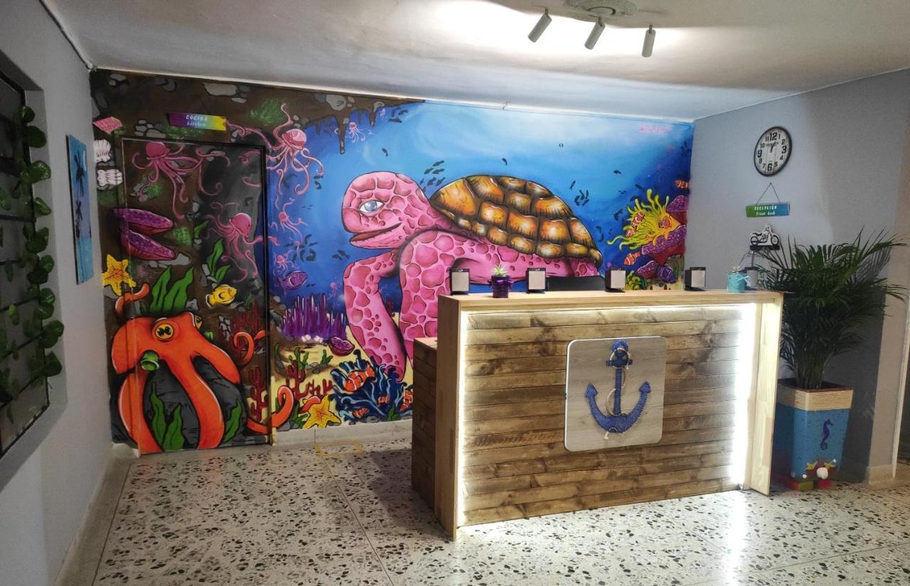 Key West Hostel Medellín Buitenkant foto