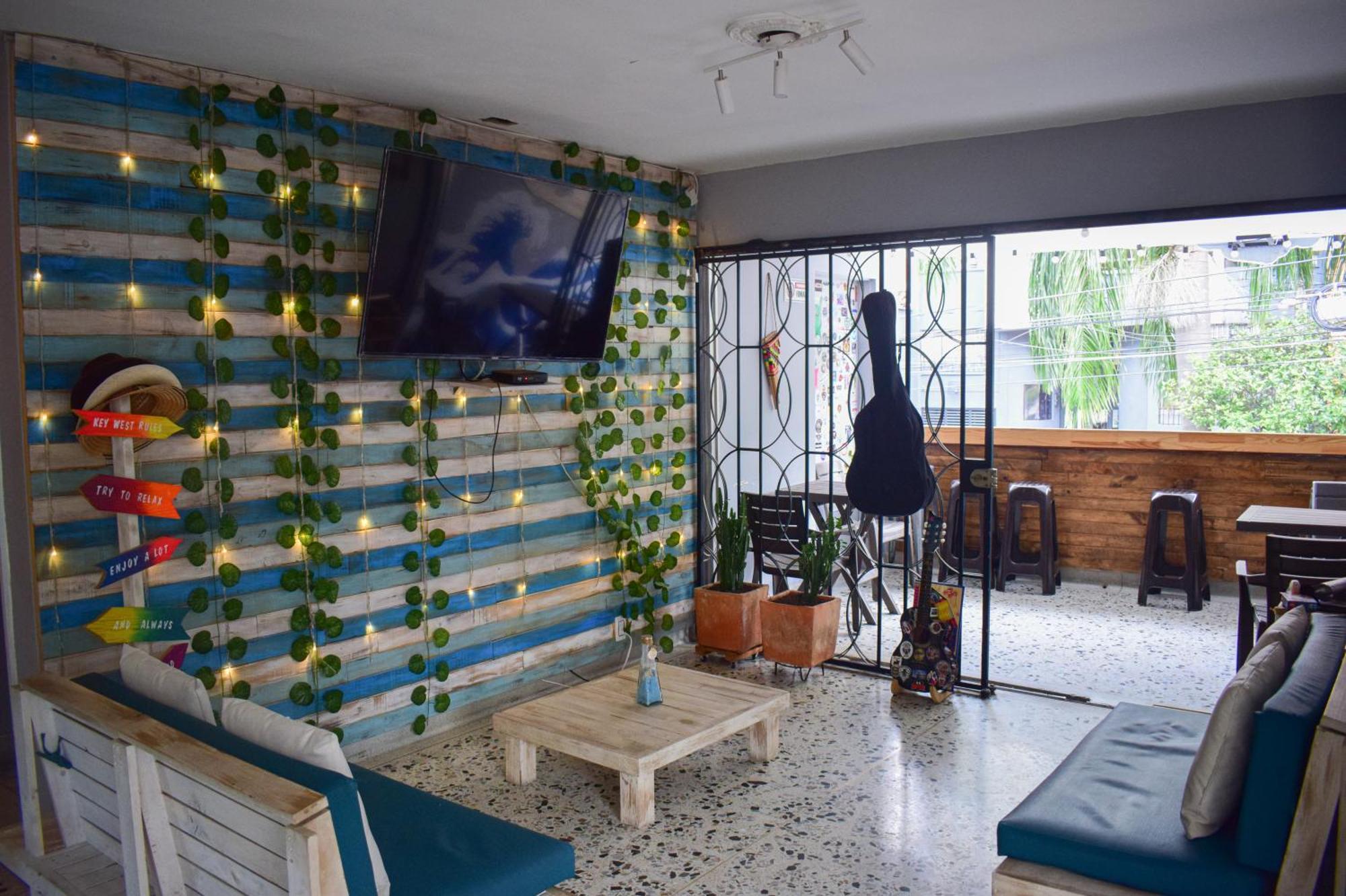Key West Hostel Medellín Buitenkant foto
