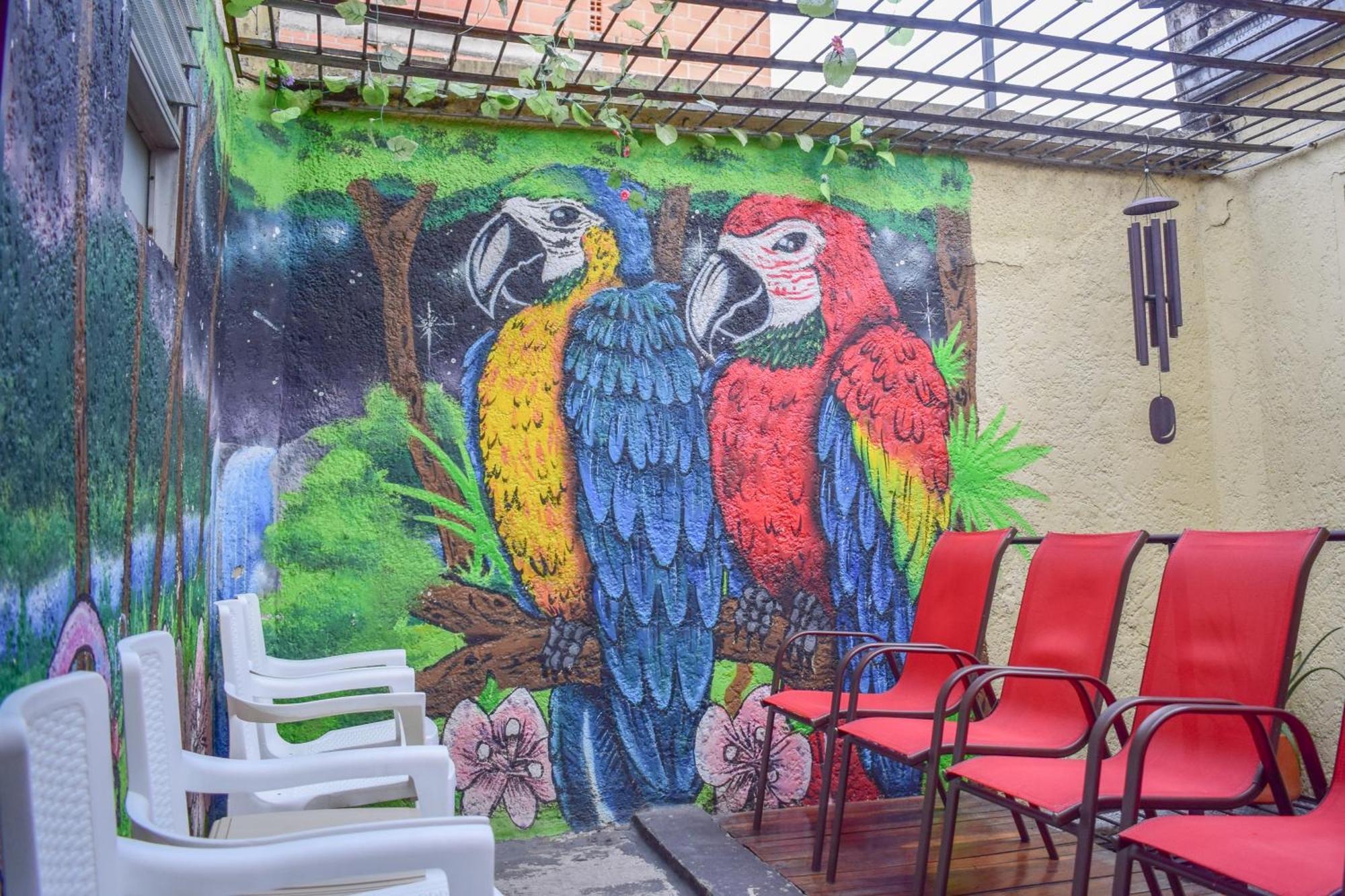 Key West Hostel Medellín Buitenkant foto